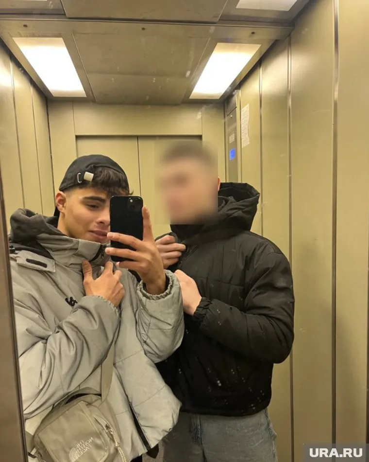 Турал Мамедов (слева) ждет своей экстрадиции в РФ