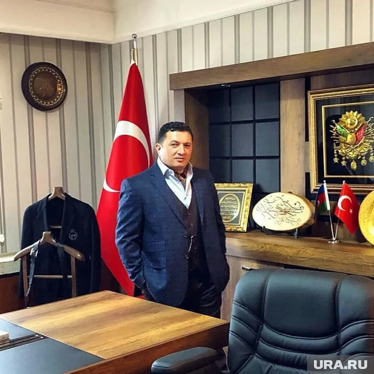 До недавнего времени Лоту Гули проживал в Турции