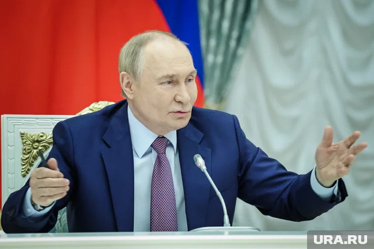 Россия открыта к ведению контактов с партнерами из-за рубежа, заявил Путин