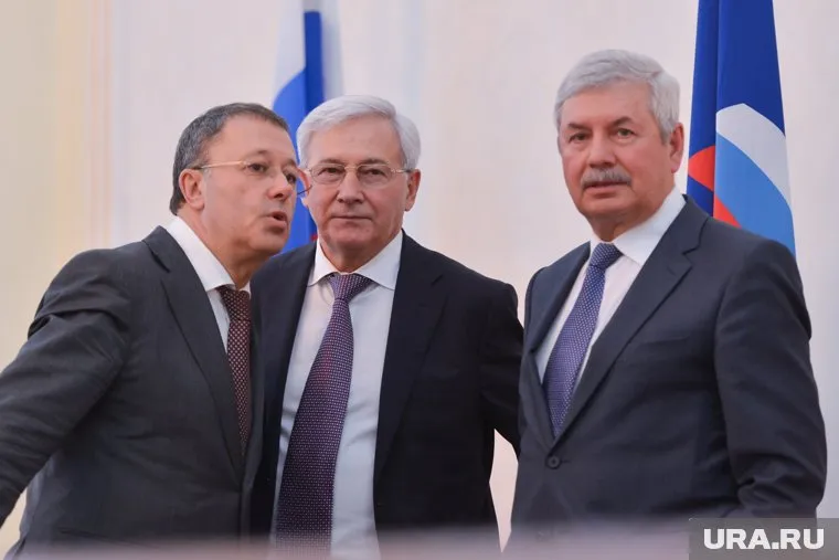 Владимир Мякуш (справа) и его команда единороссов надеется на помощь Алексея Текслера