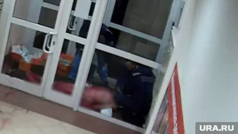 Раненый сумел добежать до консьержки