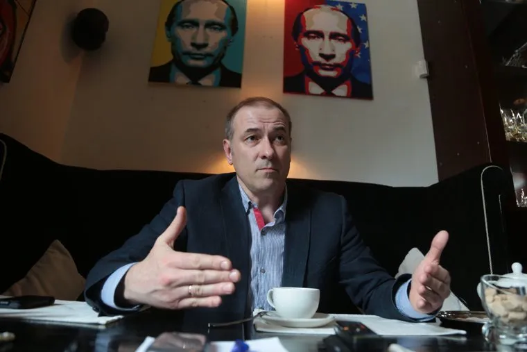 Предприниматель Константин Окунев во время интервью. Пермь, Окунев Константин