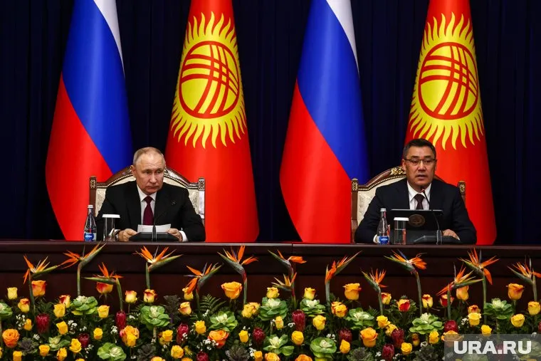 По словам Жапарова, жители Киргизии нуждаются в русском, а не наоборот