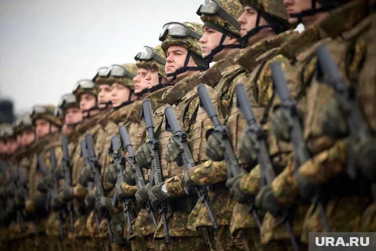 ВСУ подготовили 11 наступательных бригад, напомнил Андрей Пинчук