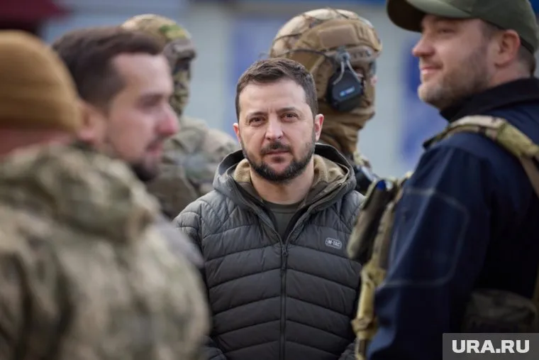 Владимир Зеленский мог остаться без охраны в начале спецоперации, пишут СМИ