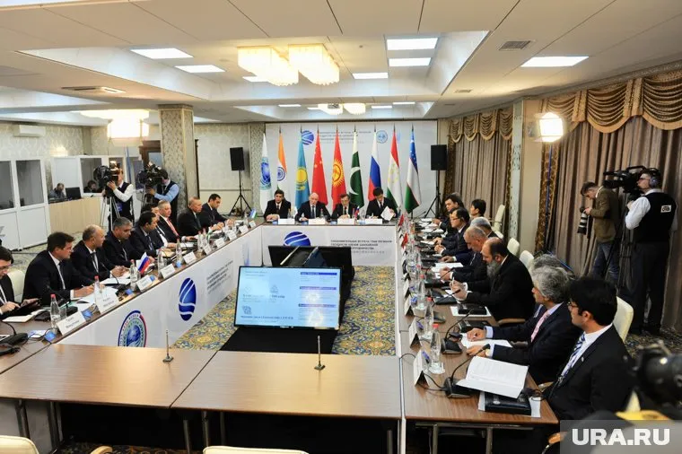 Для подготовки форума представители регионов стран ШОС собирались в Челябинске в 2018 году
