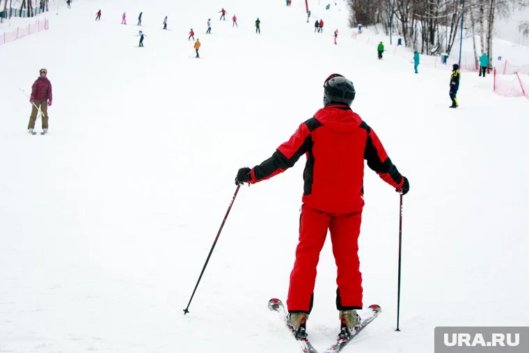 Горнолыжный склон базы находился на земельном участке, принадлежащем государству, без необходимого правового оформления