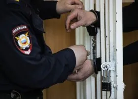 «Сидит за другого»: семья курганского полицейского считает, что он стал жертвой оговора