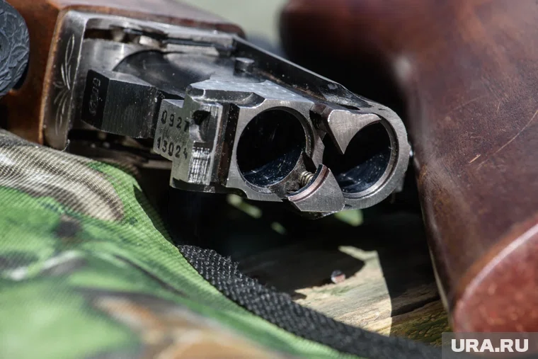 Ружье хранилось в избе до изъятия полицией 