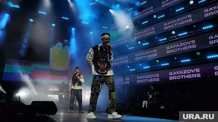 Братья призвали зал скандировать: «Россия!»