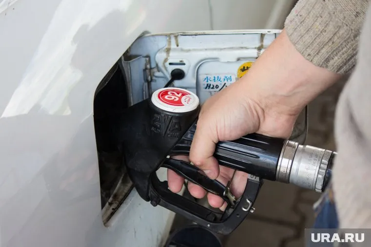 В семи из 60 случаев автомобильный бензин был «паленым»