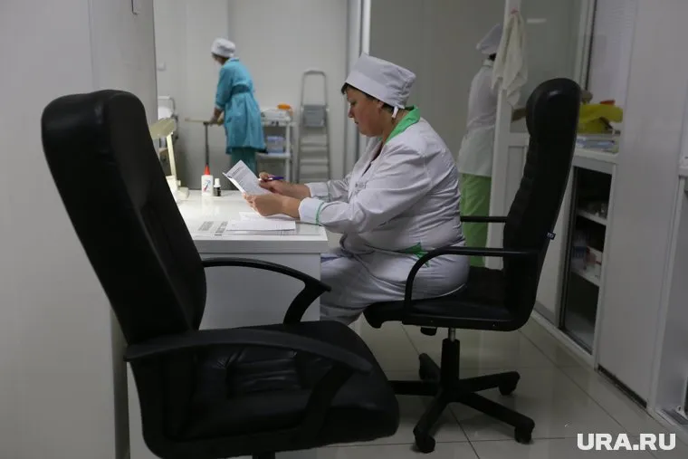 Дополнительные выплаты медработники начнут получать со следующего года