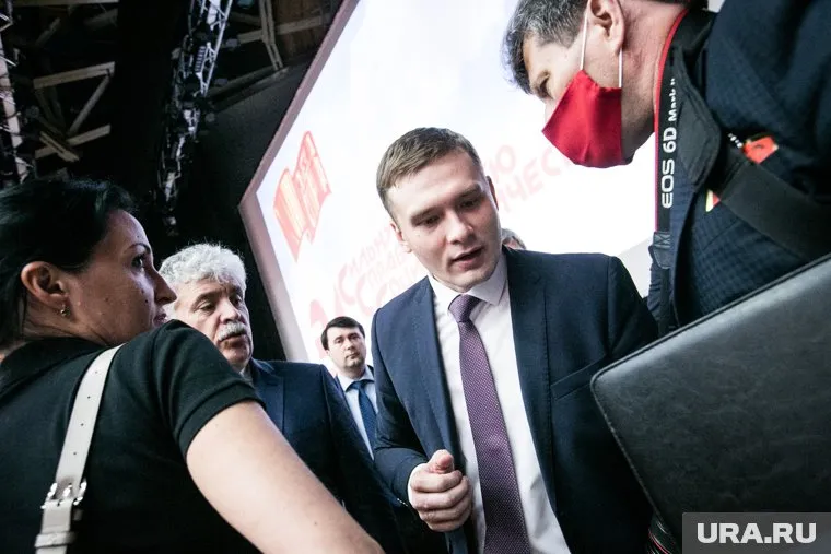 Губернатор-коммунист Валентин Коновалов замыкает рейтинг губернаторов по версии АПЭК