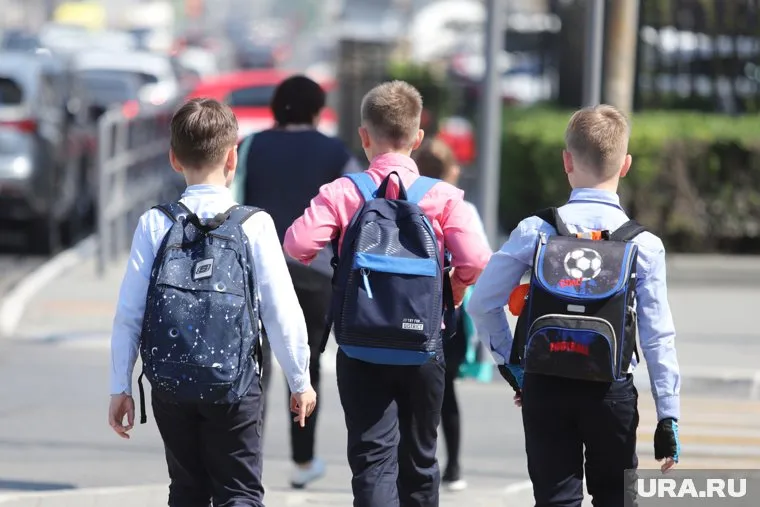 Прием заявлений на выплаты для школьников ХМАО начнется с 1 августа