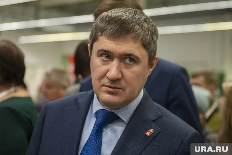 Дмитрий Махонин поручил правительству найти деньги на стелу «Город трудовой доблести»