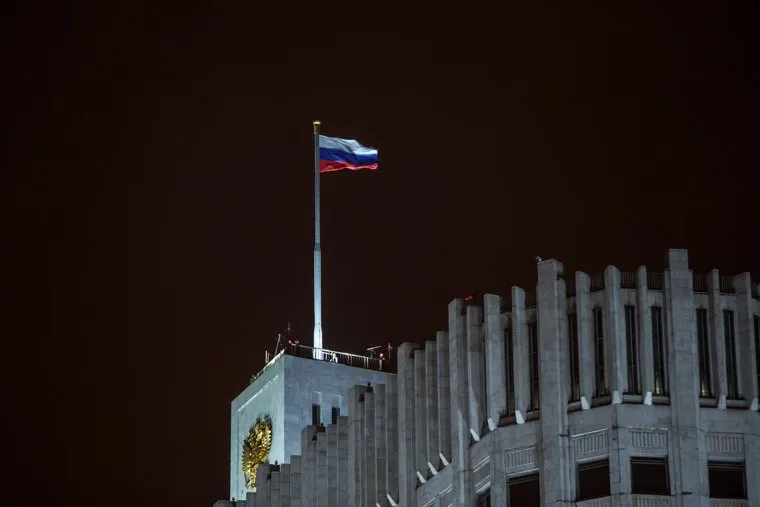 Москва, разное., белый дом, флаг россии, здание правительства рф