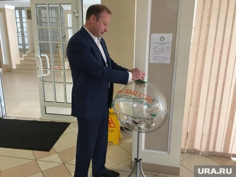В числе жертвователей оказался лидер свердловских единороссов