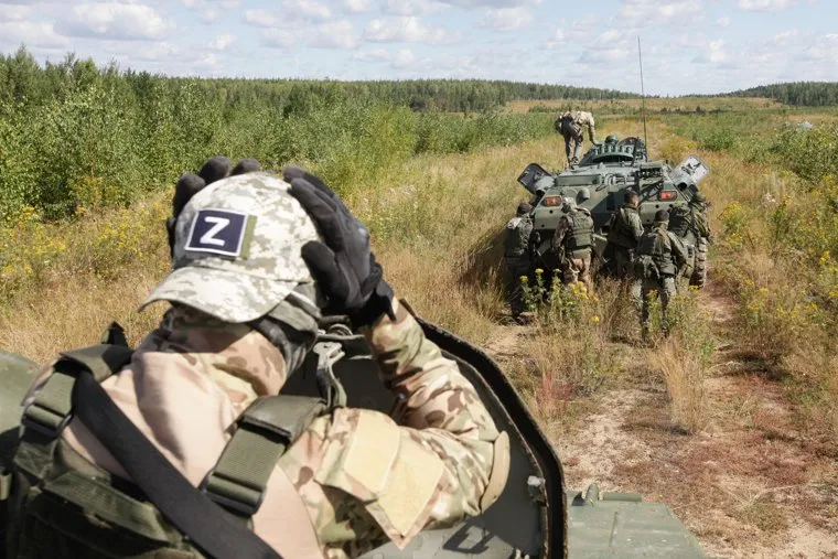 Тренировка добровольцев перед отправкой в Украину. Свердловская область