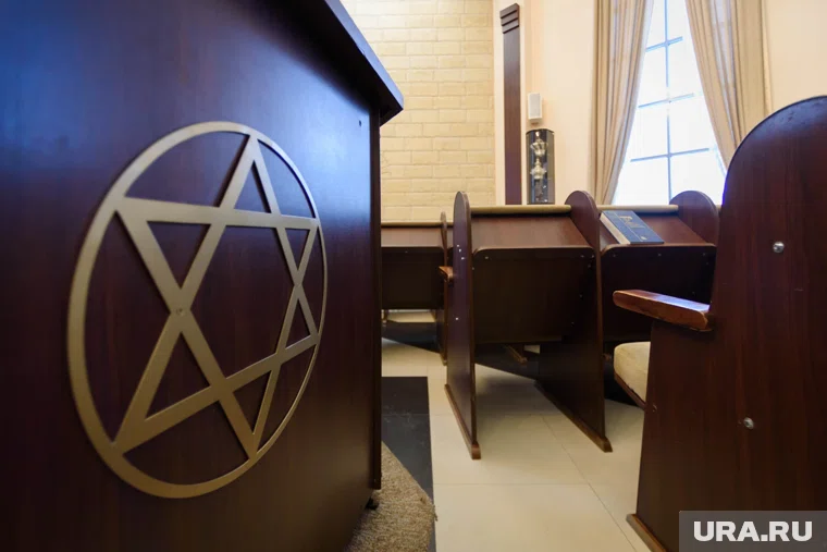 Синагогу поджег психически нездоровый человек