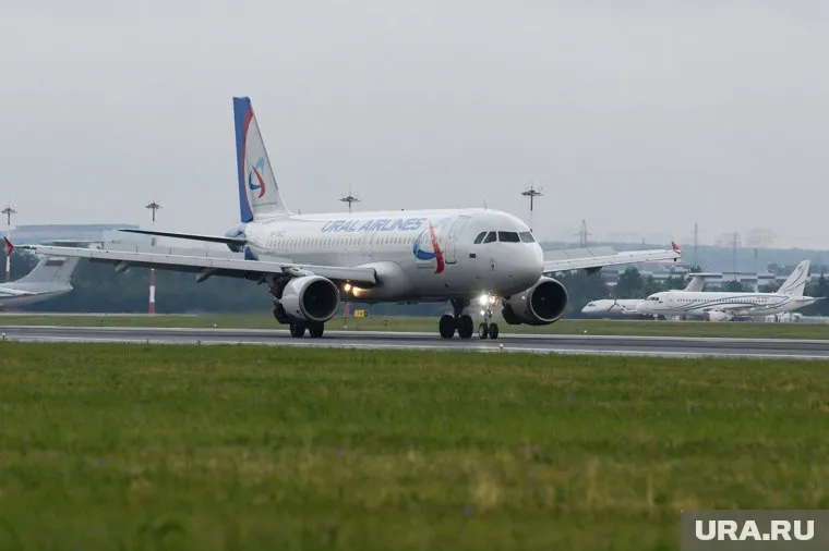 Воздушные судна должны были сесть в Домодедово