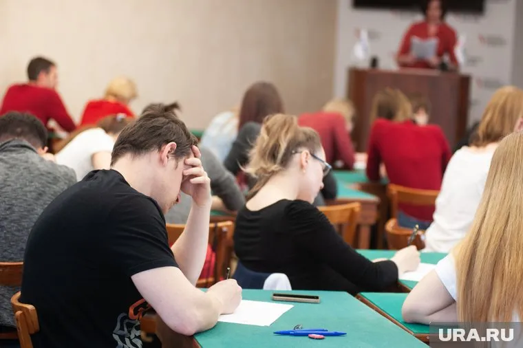 Абитуриентов с каждым годом становится больше