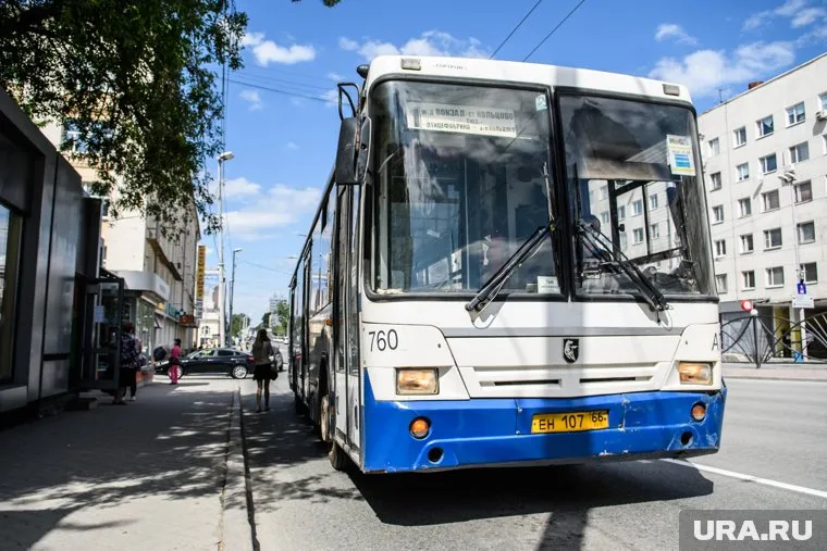 Общественный транспорт будет проезжать одну из остановок