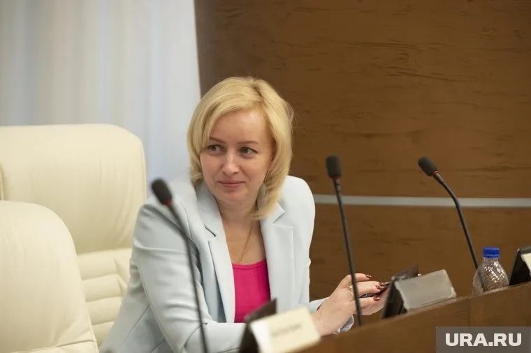 Ксения Айтакова внесла «неправильные» поправки в законопроект о бюджете
