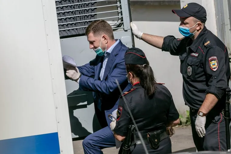 Избрание Басманным районным судом Москвы меры пресечения в отношении губернатора Хабаровского края Сергея Фургала. Москва