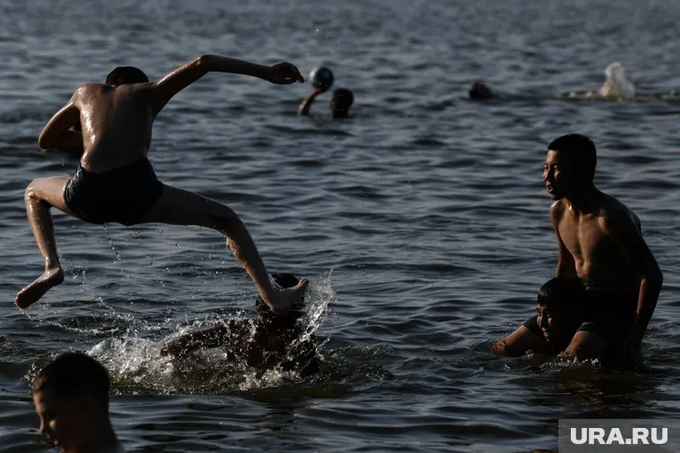 Исследования качества воды проводят перед каждым летним сезоном