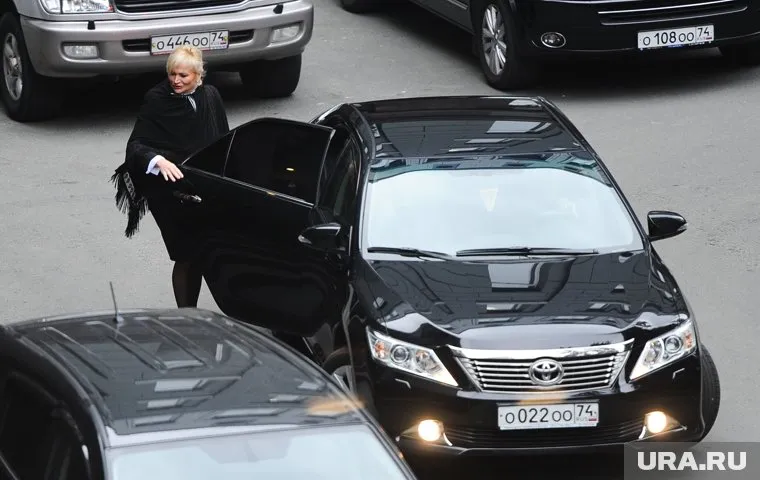 Число личных авто для чиновников сокращается