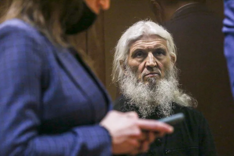 По приговору отцу Сергию. Москва