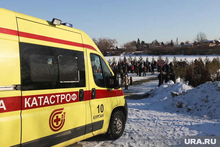 В случае необходимости медики окажут первую помощь участникам крещенских купаний 