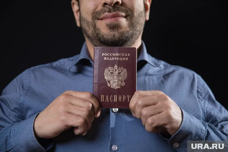 Украинцы, постоянно проживавшие в Крыму, получат право на получение гражданства РФ