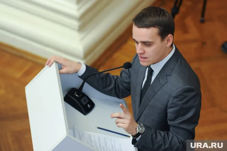 Анатолий Лобко подаст документы 30 мая