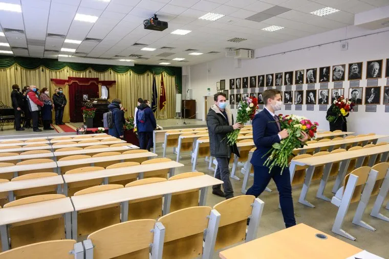 Прощание с Третьяковым в УрФУ (УрГУ). Необр