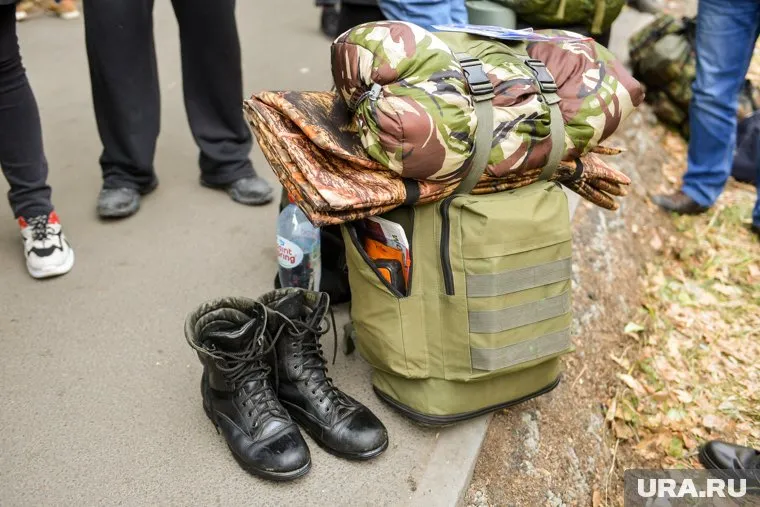 Эдуард Ананьев уже получил повестку, и готовится отправится на фронт