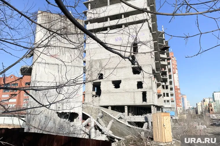 Есть риск обрушения всего дома, сообщает Shot