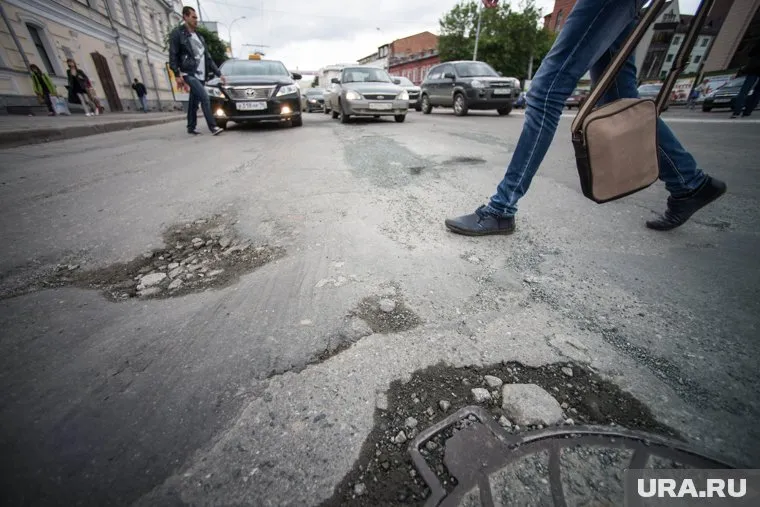 В Кургане отремонтируют одну из самых разбитых дорог