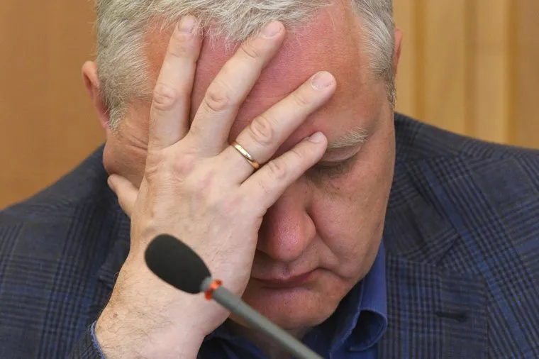 Заседание гордумы, обсуждение протестов в сквере около драмтеатра. Екатеринбург