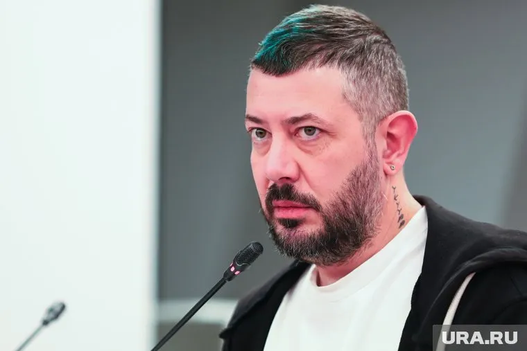 Лебедев отметил, неудобно при написании знаков препинания всегда нажимать Shift