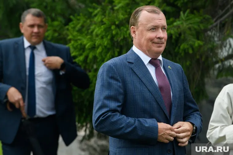 Обратную связь своим замам Орлов дал на утреннем совещании в понедельник