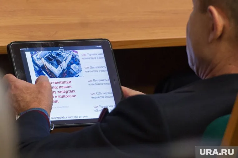 Причиной называются ограничения на работу СМИ в России