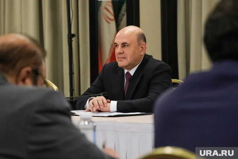 Михаил Мишустин дал ряд поручений Минздраву и Минфину