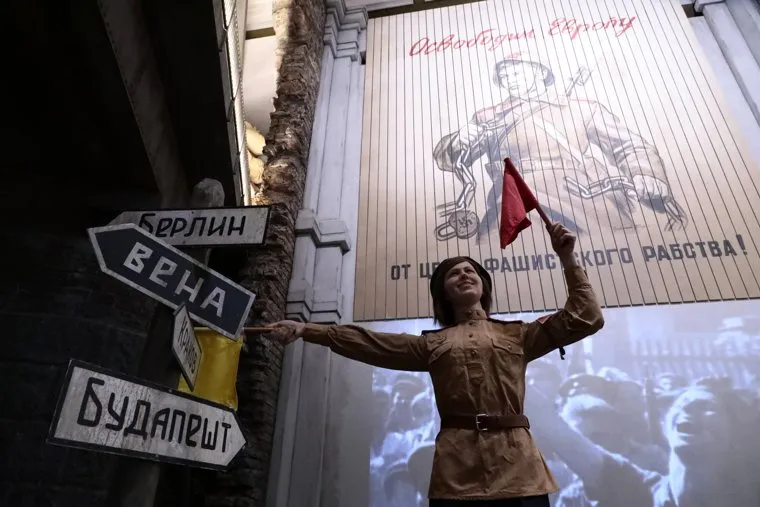 Наследники победы. Встреча участников СВО со школьниками и молодежью. Москва