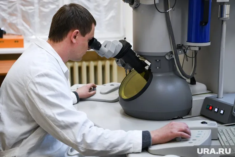 Миасское оборудование позволит изучать вирусы в безопасных условиях