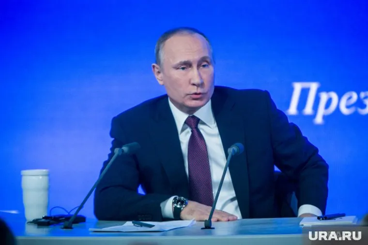 Путину предстоит собрать 300 тысяч подписей избирателей