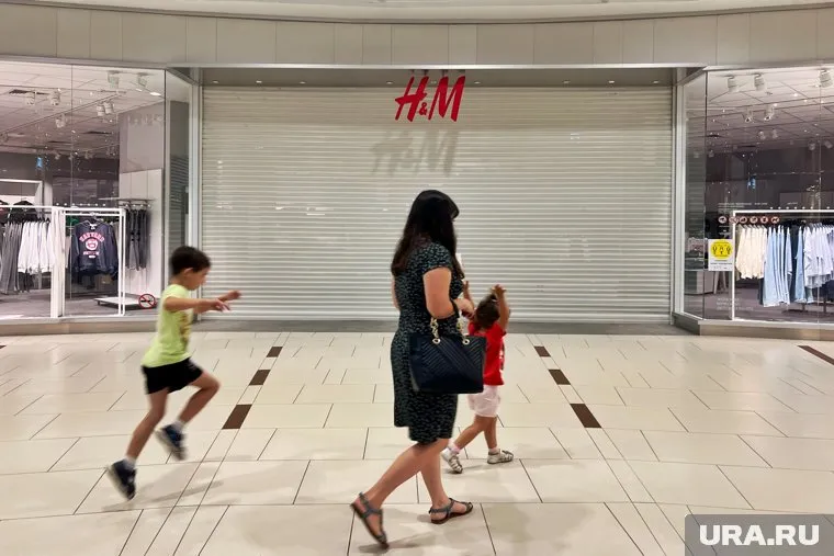 Жители Кургана ждут обещанную распродажу от HM