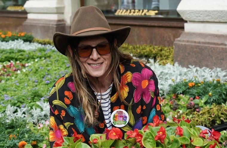 «Легко превратиться в женщину из прошлого»: эксперт моды Лисовец рассказал, что носить этой зимой