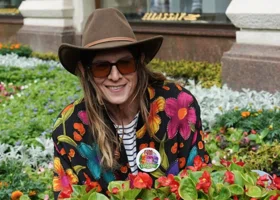 «Легко превратиться в женщину из прошлого»: эксперт моды Лисовец рассказал, что носить этой зимой