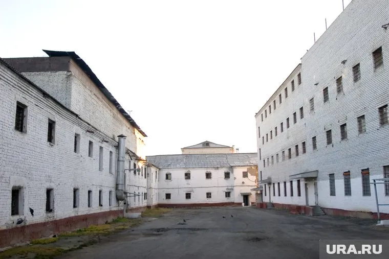 Валерий Пшеничный скончался, когда на час остался в камере один